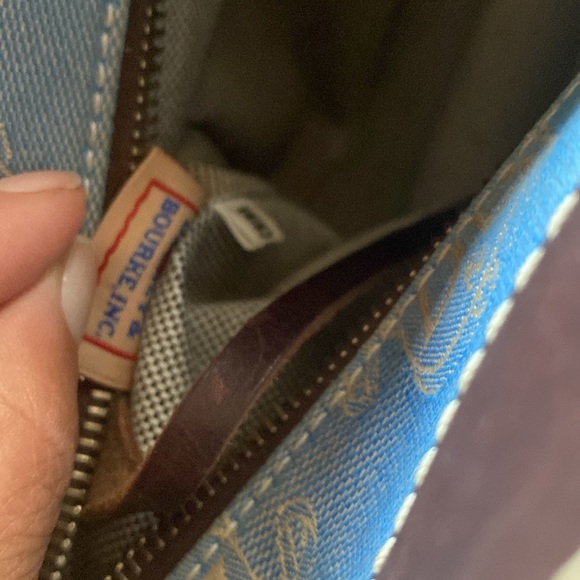 Dooney & Bourke bag - Picture 11 of 15